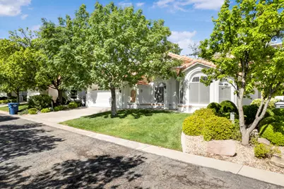 2280 S Bloomington Hills Dr #7, Saint George, UT 84790 - Photo 2