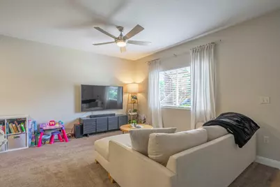 700 N Main St #F3, Washington, UT 84780 - Photo 4
