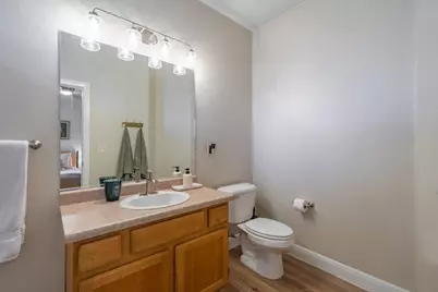 700 N Main St #F3, Washington, UT 84780 - Photo 18