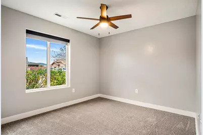 179 S 435 W #Cir, Ivins, UT 84738 - Photo 4