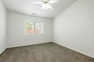 524 S Indian Hills Dr, Saint George, UT 84770 - Photo 14