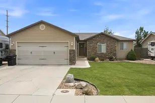 131 N 4275 W, Cedar City, UT 84720 - Photo 2
