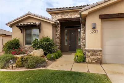 3237 E Crimson Ridge Dr, Saint George, UT 84790 - Photo 2