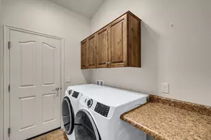 162 S 285 W, Ivins, UT 84738 - Photo 12