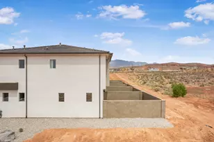 990 Manen St, Washington, UT 84780 - Photo 46