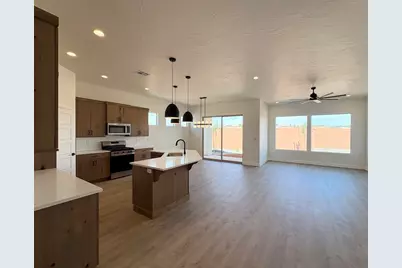 308 N 2805 W, Hurricane, UT 84737 - Photo 6