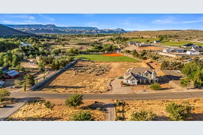 289 W Old Church Rd, Toquerville, UT 84774 - Photo 2