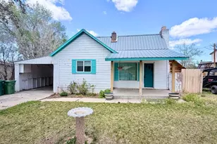 140 W 300 S, Parowan, UT 84761 - Photo 2