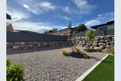 716 W Sunny Ledge Dr, Washington, UT 84780 - Photo 22