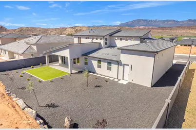 4799 W 2020 S, Hurricane, UT 84737 - Photo 4