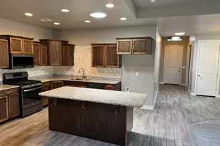 372 N 815 W, Hurricane, UT 84737 - Photo 8