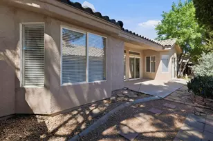 1305 E Riverside Dr, Saint George, UT 84790 - Photo 26