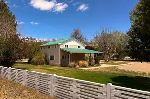 280 N 300 E, Escalante, UT 84726 - Photo 4