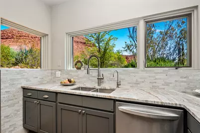 384 W Brittlebush Way, Ivins, UT 84738 - Photo 28