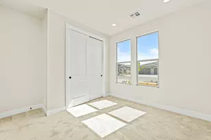 1547 N Ascent St, Washington, UT 84780 - Photo 8