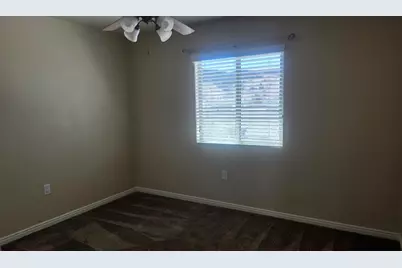 357 E 860 N, Hurricane, UT 84737 - Photo 8