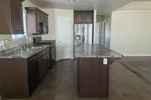 357 E 860 N, Hurricane, UT 84737 - Photo 6