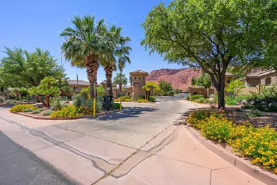 340 N Snow Canyon Dr #18, Ivins, UT 84738 - Photo 2