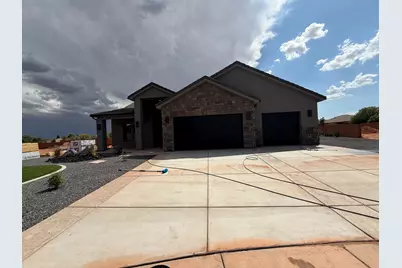 75 W Serenity Cir, Ivins, UT 84738 - Photo 2