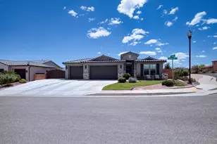 353 W Camino Sur, Washington, UT 84780 - Photo 2