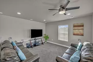 1906 Holiday Ln, Washington, UT 84780 - Photo 12