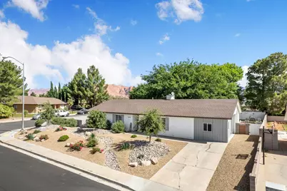 3138 Crestview Dr, Santa Clara, UT 84765 - Photo 4