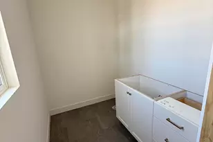 2441 E Malitsoh Dr, Saint George, UT 84790 - Photo 4