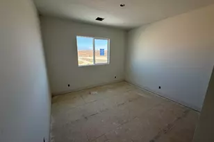 2441 E Malitsoh Dr, Saint George, UT 84790 - Photo 18