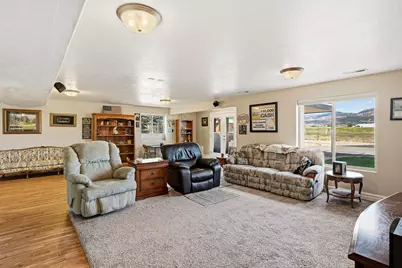 731 S 800 E, New Harmony, UT 84757 - Photo 38