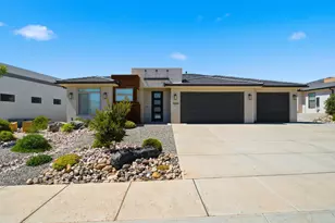 3039 E Photinia Dr, Saint George, UT 84790 - Photo 2