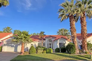 145 S Crystal Lakes Dr, Saint George, UT 84770 - Photo 2