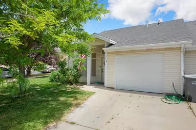 111 S 6150 W, Hurricane, UT 84737 - Photo 2
