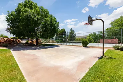 1610 W 100 N #36, Saint George, UT 84770 - Photo 34