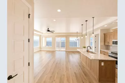 951 N Main St, La Verkin, UT 84745 - Photo 4