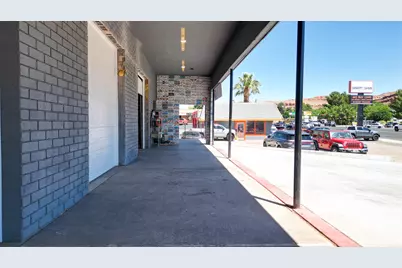 677 N Bluff St, Saint George, UT 84770 - Photo 6