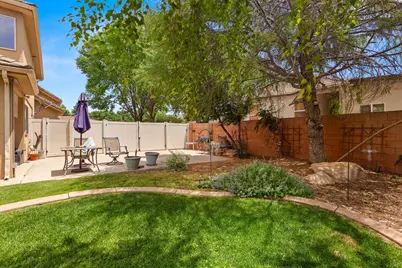 1530 S Southern Trails Cir, Washington, UT 84780 - Photo 46