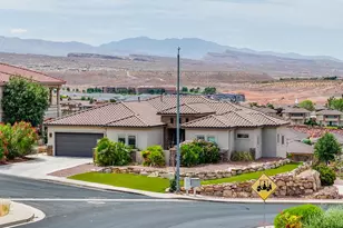 2248 Southgate Hills Dr, Saint George, UT 84770 - Photo 2