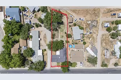 555 N Main St, Hurricane, UT 84737 - Photo 2