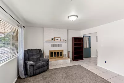 555 N Main St, Hurricane, UT 84737 - Photo 4