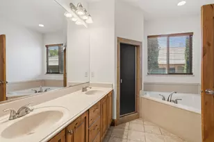 3879 London Ln, Santa Clara, UT 84765 - Photo 22