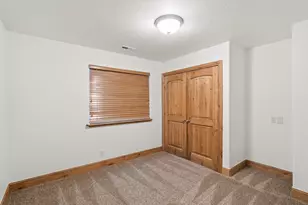 3879 London Ln, Santa Clara, UT 84765 - Photo 30