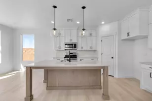 5372 S Shorebreak Dr, Washington, UT 84780 - Photo 4