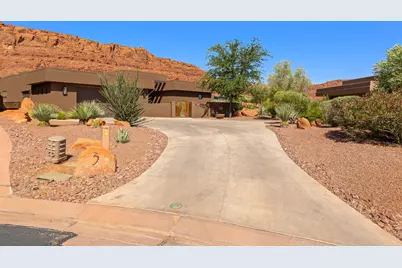 2410 Entrada Trail #3, Saint George, UT 84770 - Photo 4