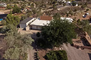 1122 W Diamond Valley Dr, Saint George, UT 84770 - Photo 2