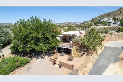 1122 W Diamond Valley Dr, Saint George, UT 84770 - Photo 1