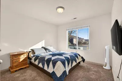 1269 E Pine Valley St, Washington, UT 84780 - Photo 16