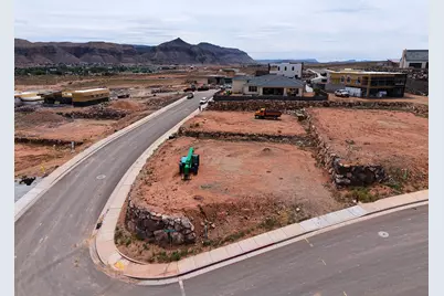 1373 W 725 S #LOT 4, Hurricane, UT 84737 - Photo 6
