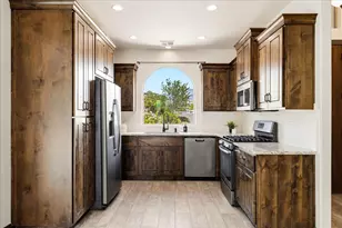 313 W Peridot Dr, Washington, UT 84780 - Photo 8