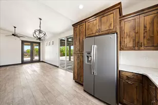 313 W Peridot Dr, Washington, UT 84780 - Photo 10