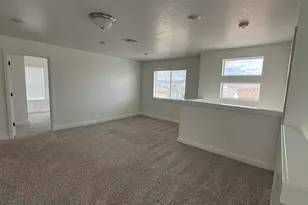 1186 E Marlowe Way, Washington, UT 84780 - Photo 14